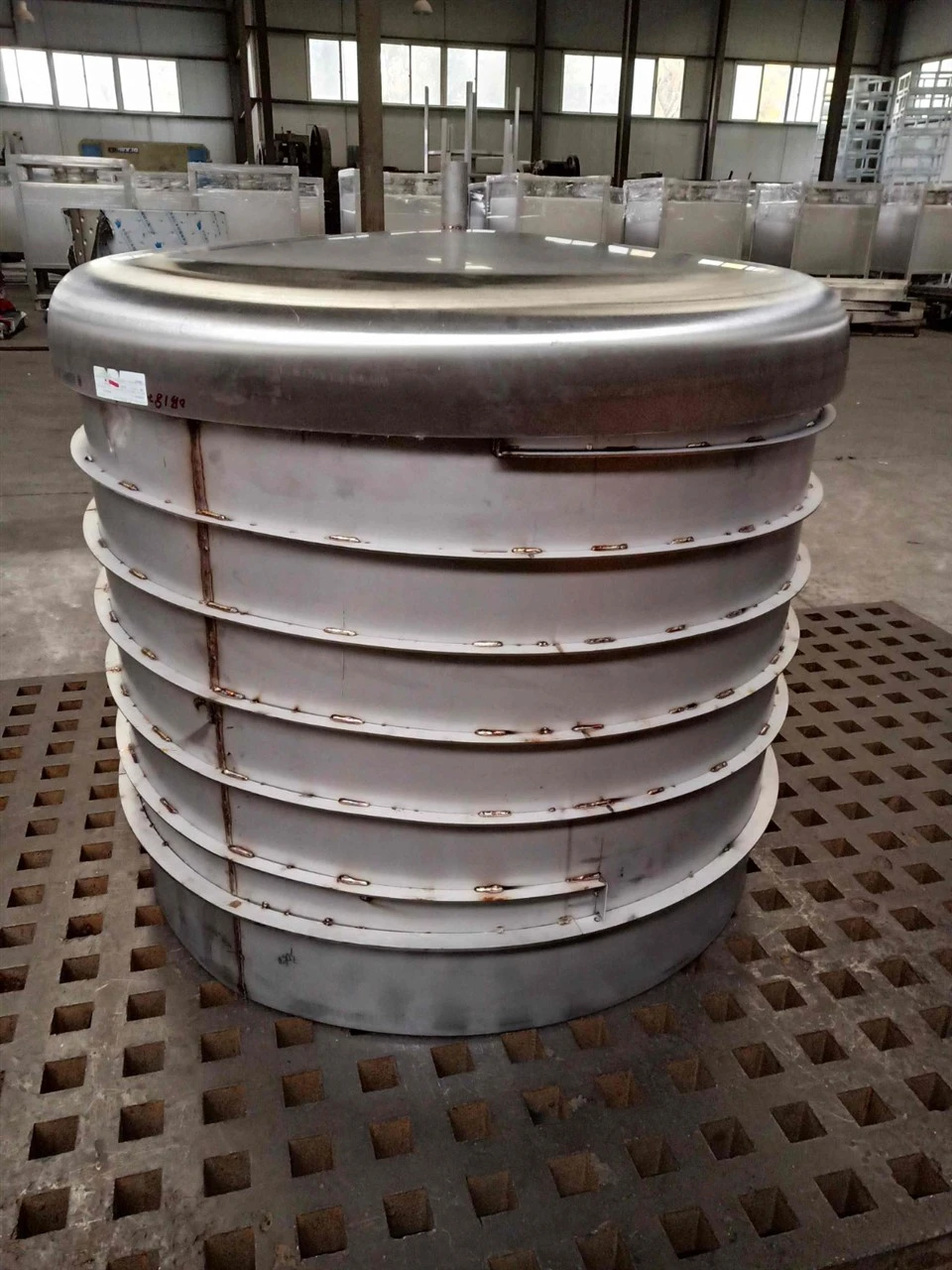 Food-grade Insulated IBC Tank With Castors factory Food-grade Insulated IBC Tank With Castors factory
